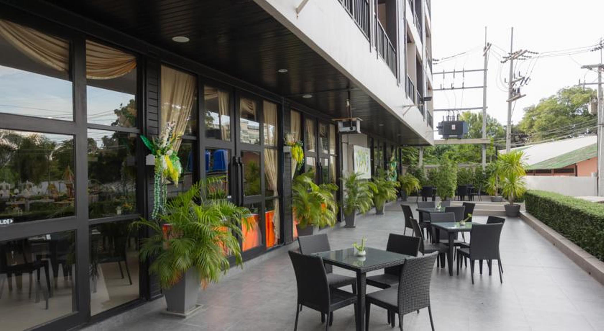Hotel Golden Tulip Essential Pattaya Exterior foto